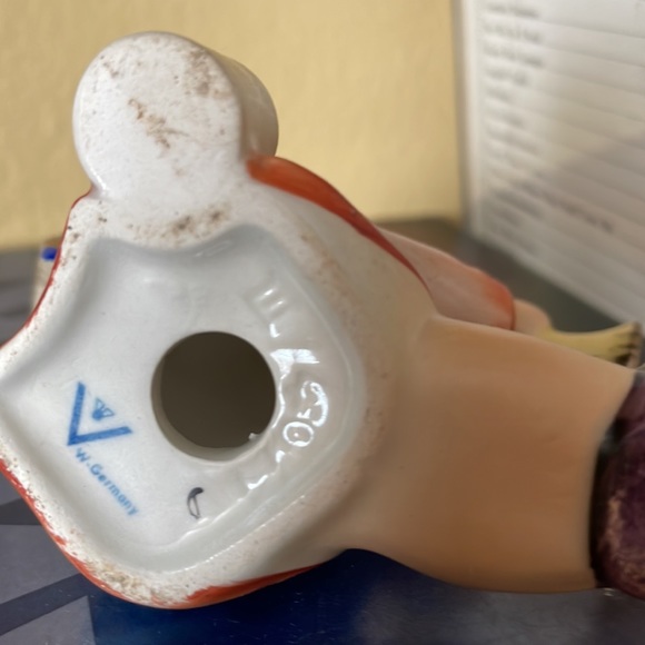 Hummel Girl Trumpeter - Picture 3 of 4